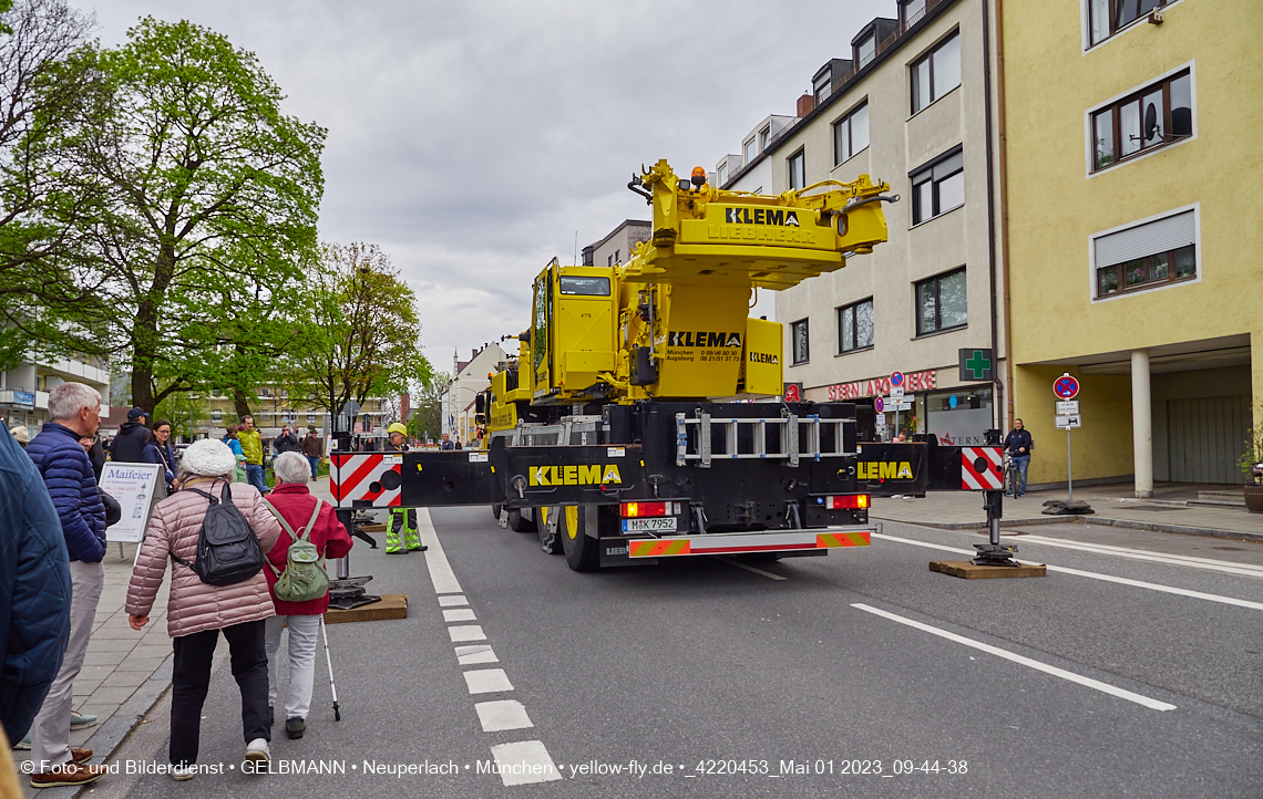 01.05.2023 - Maibaumaufstellung in Berg am Laim